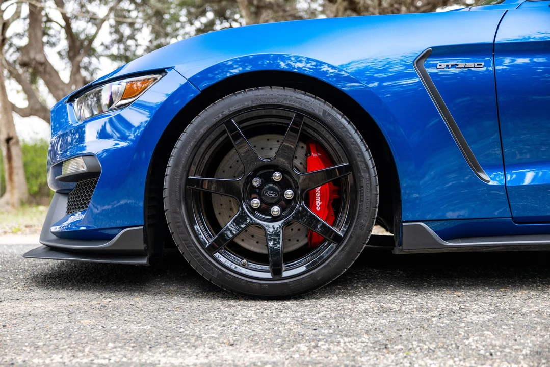 2017 Ford S550 Shelby Mustang GT350R - Image 16 of 31