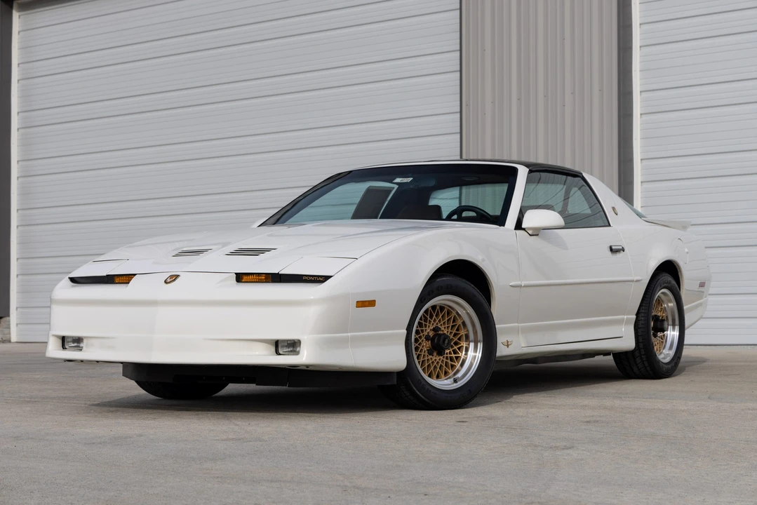 1989 Pontiac Firebird Trans Am 3rd Gen - Image 7 of 31