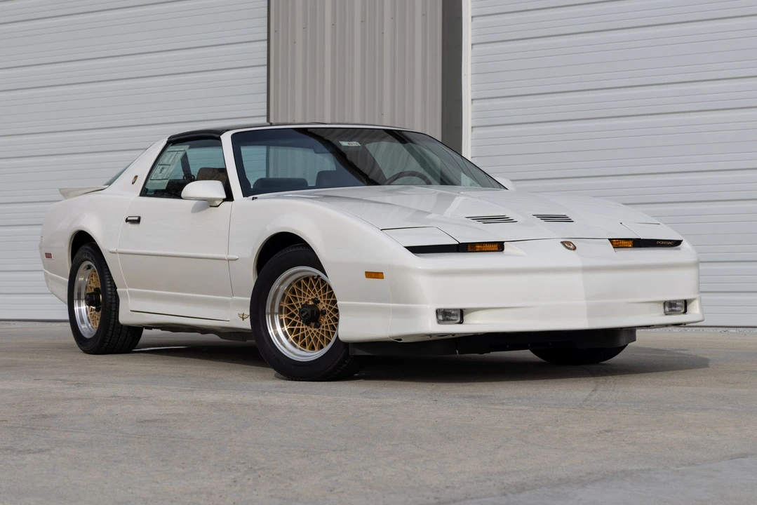 1989 Pontiac Firebird Trans Am 3rd Gen - Image 14 of 31