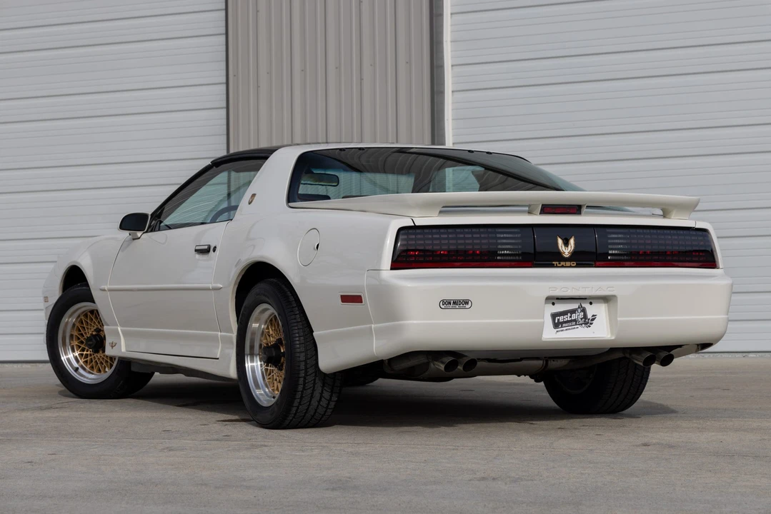 1989 Pontiac Firebird Trans Am 3rd Gen - Image 10 of 31