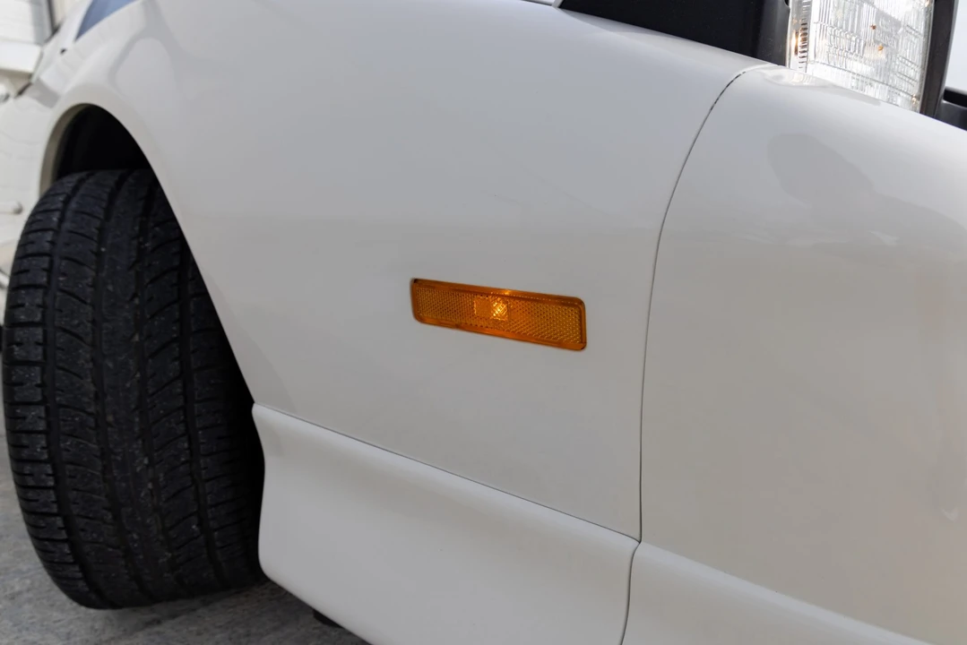1989 Pontiac Firebird Trans Am 3rd Gen - Image 25 of 31