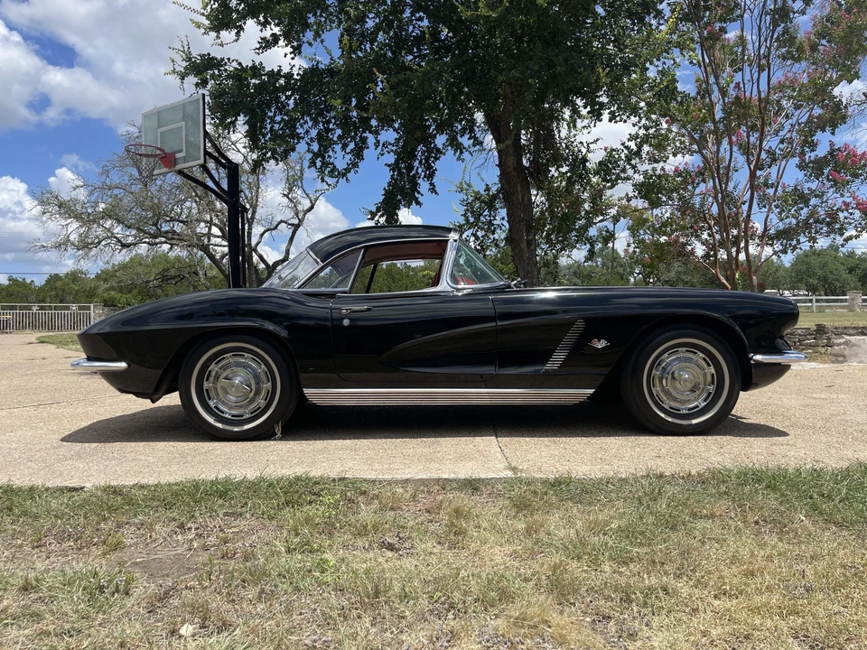 1962 Chevrolet Corvette C1 - Image 13 of 31