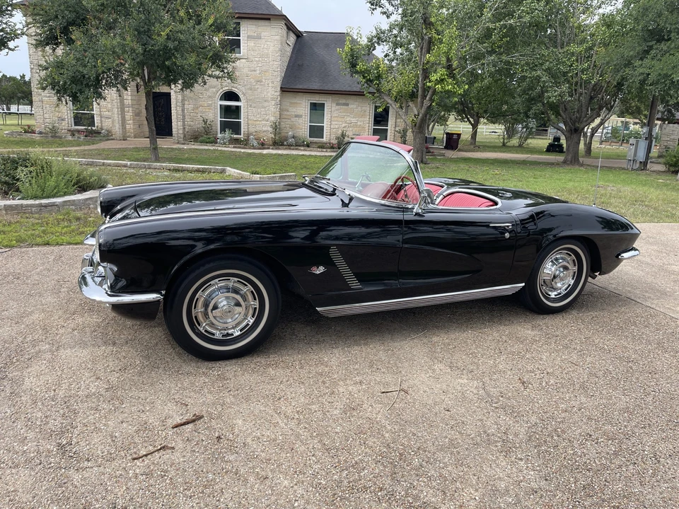 1962 Chevrolet Corvette C1 - Image 2 of 31