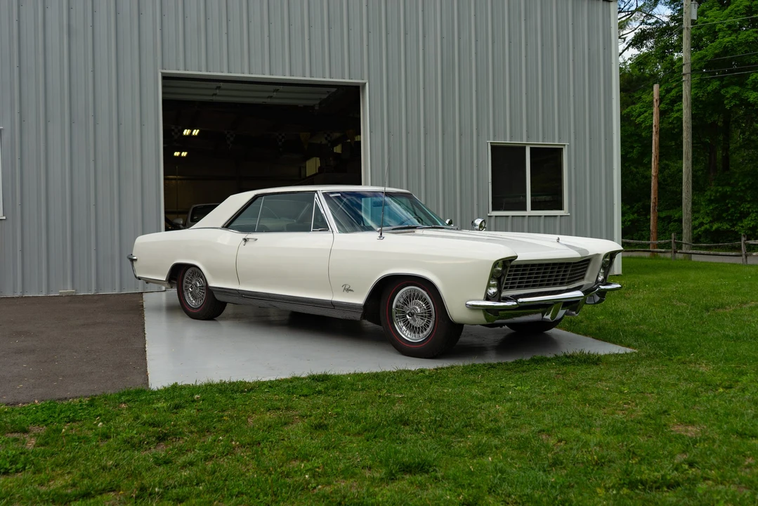 1965 Buick Riviera 1st Gen - Image 29 of 31