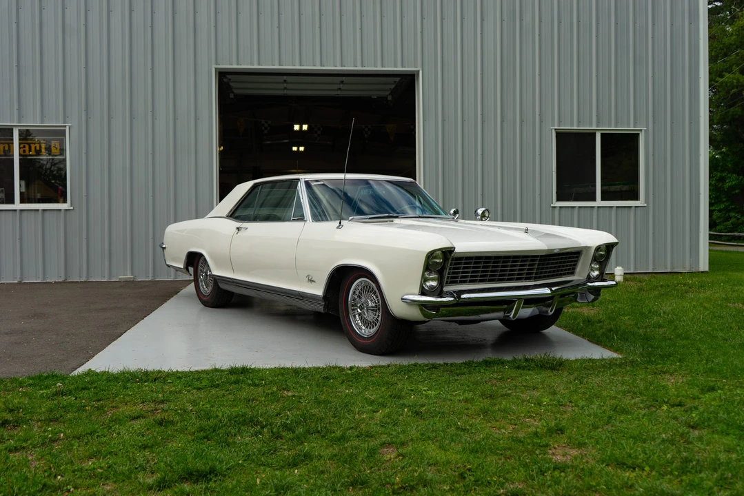 1965 Buick Riviera 1st Gen - Image 27 of 31