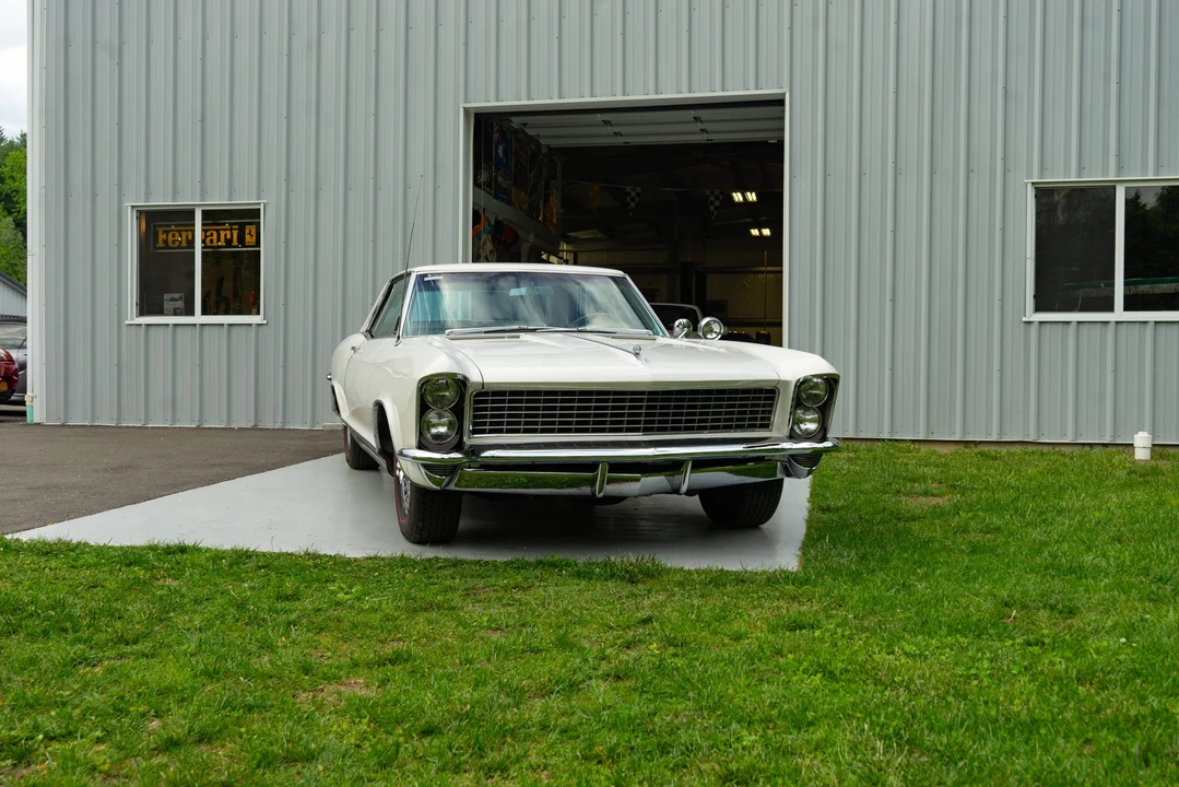 1965 Buick Riviera 1st Gen - Image 25 of 31