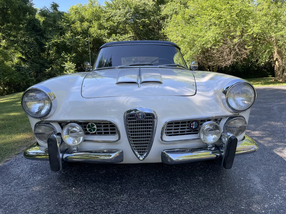 1960 Alfa Romeo 102-Series 2000 - Image 15 of 31
