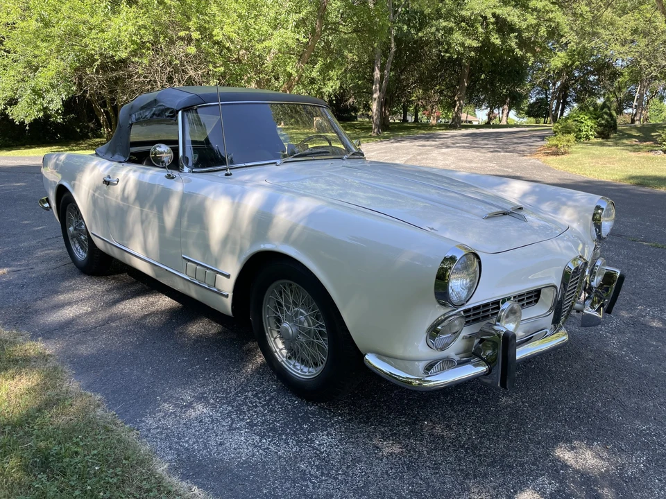 1960 Alfa Romeo 102-Series 2000 - Image 13 of 31
