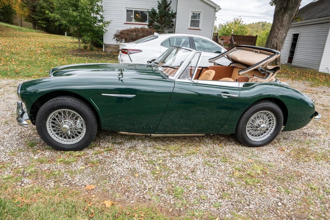 1964 Austin-Healey 3000 Mark II - Image 8 of 31