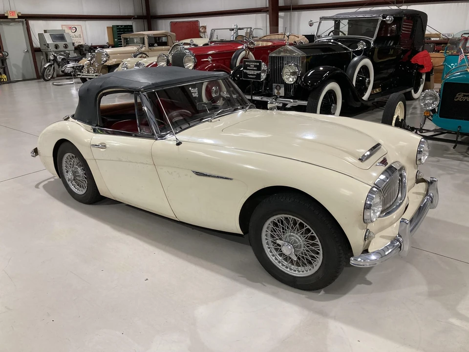 1964 Austin-Healey 3000 Mark III - Image 15 of 31
