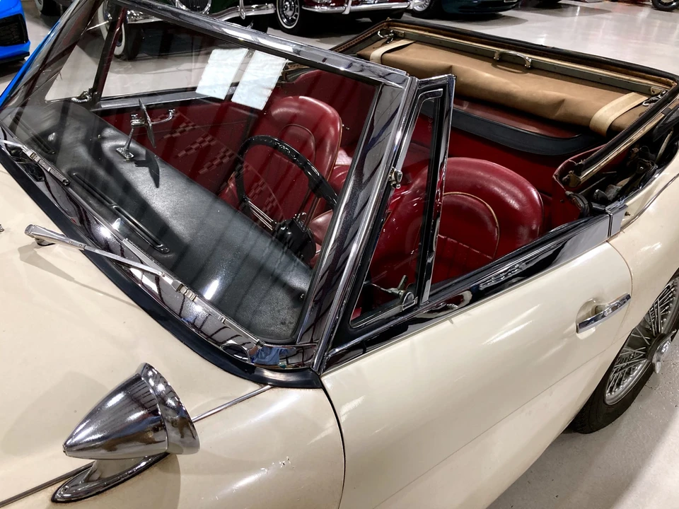 1964 Austin-Healey 3000 Mark III - Image 23 of 31
