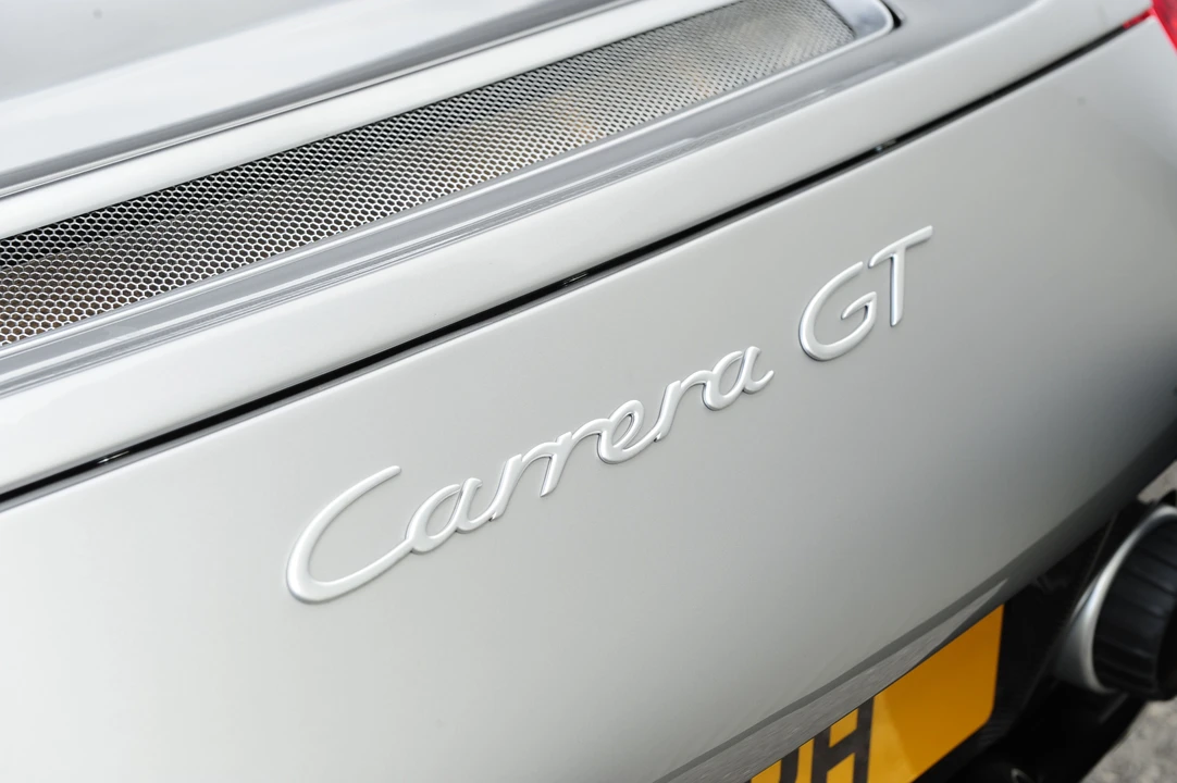 2004 Porsche Carrera GT - Image 12 of 23