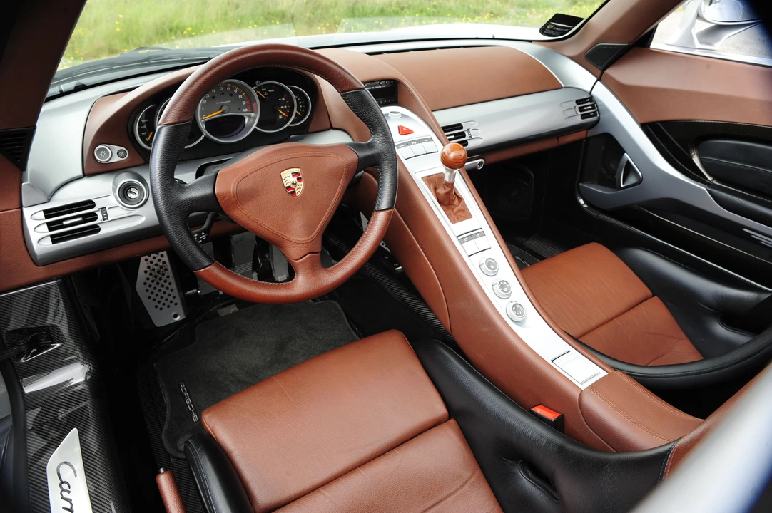 2004 Porsche Carrera GT - Image 7 of 23