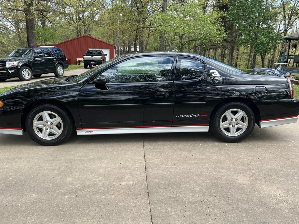 2002 Chevrolet Monte Carlo 6th Gen - Image 18 of 31