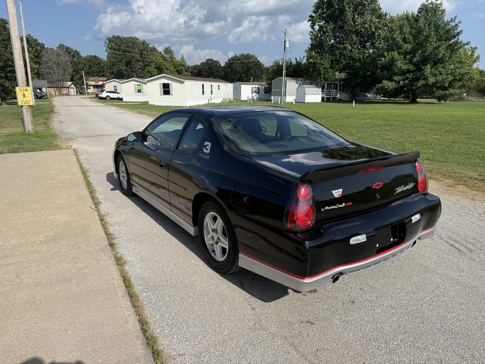 2002 Chevrolet Monte Carlo 6th Gen - Image 14 of 31
