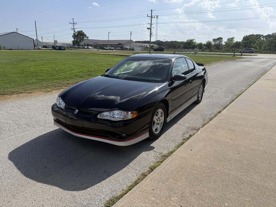 2002 Chevrolet Monte Carlo 6th Gen - Image 4 of 31