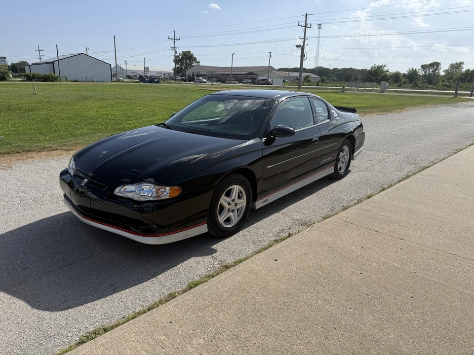 2002 Chevrolet Monte Carlo 6th Gen - Image 3 of 31