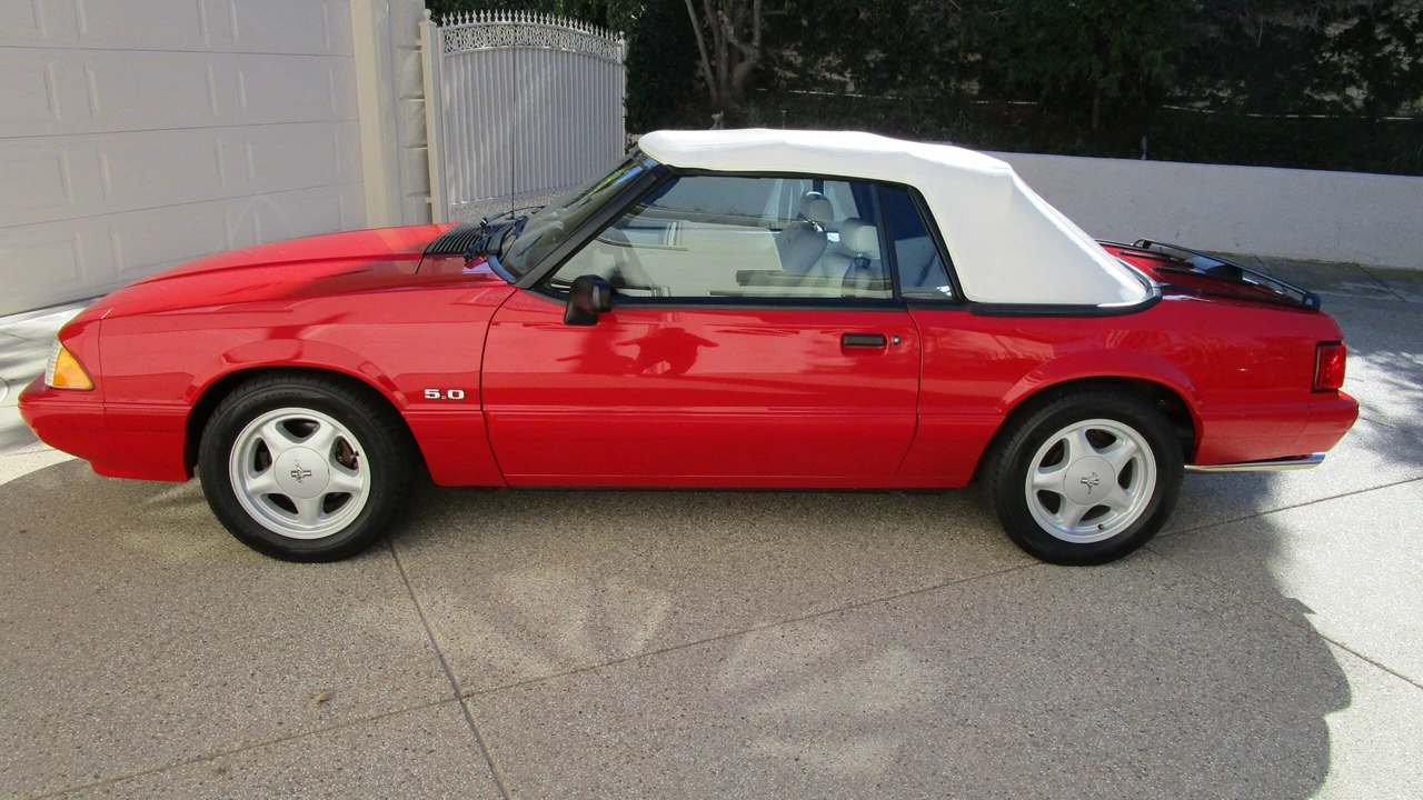 1993 Ford Mustang 3rd Gen - Image 4 of 31