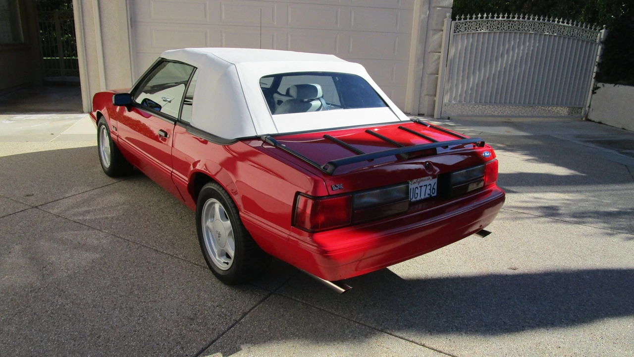 1993 Ford Mustang 3rd Gen - Image 6 of 31