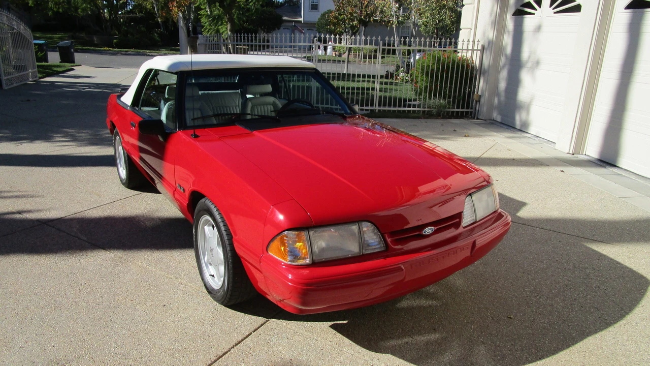1993 Ford Mustang 3rd Gen - Image 13 of 31