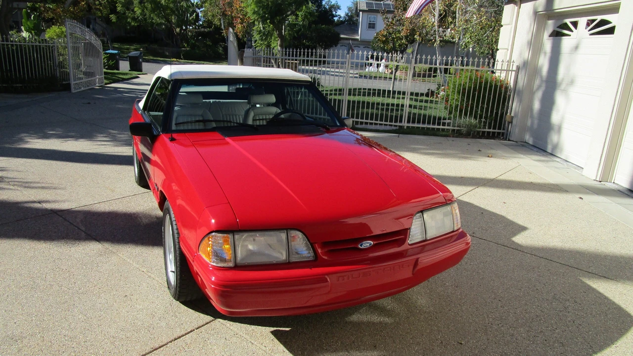 1993 Ford Mustang 3rd Gen - Image 14 of 31