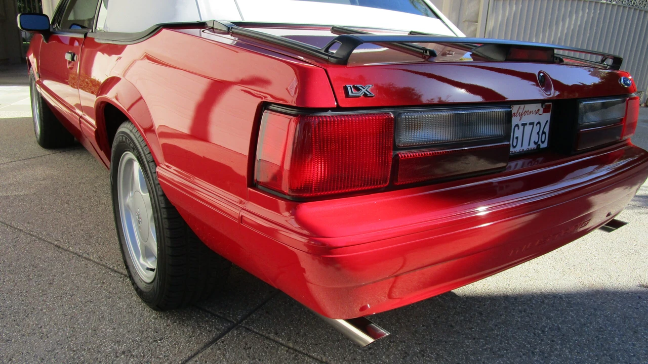 1993 Ford Mustang 3rd Gen - Image 16 of 31