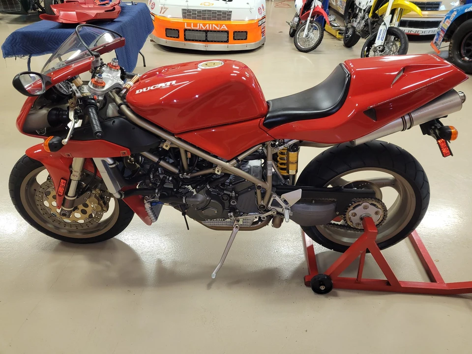 1995 Ducati 916 - Image 16 of 31