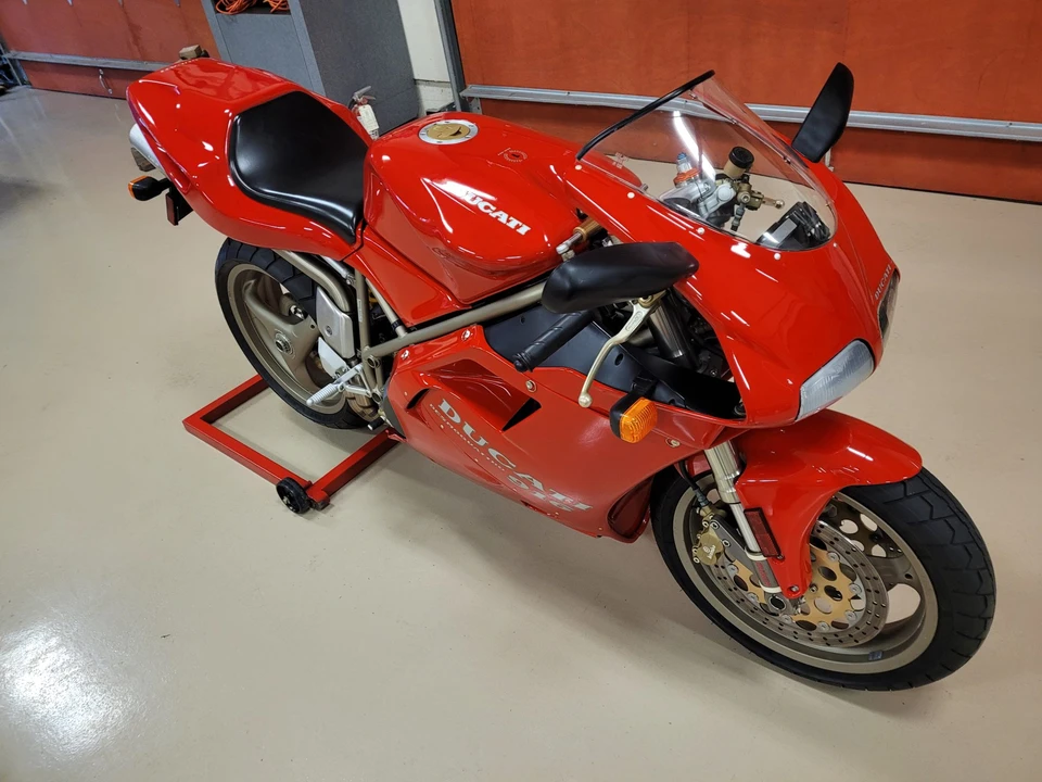 1995 Ducati 916 - Image 23 of 31