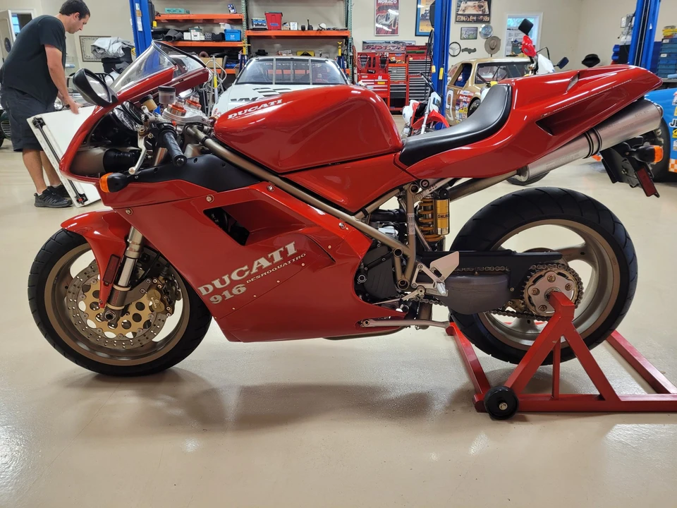 1995 Ducati 916 - Image 14 of 31