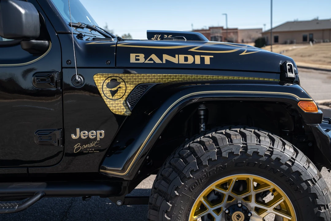 2018 Jeep JL Wrangler - Image 23 of 31
