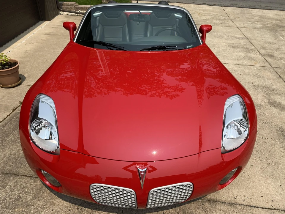 2007 Pontiac Solstice - Image 2 of 31