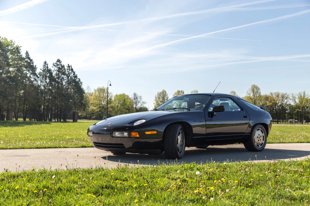 1989 Porsche 928 S4 - Image 23 of 31