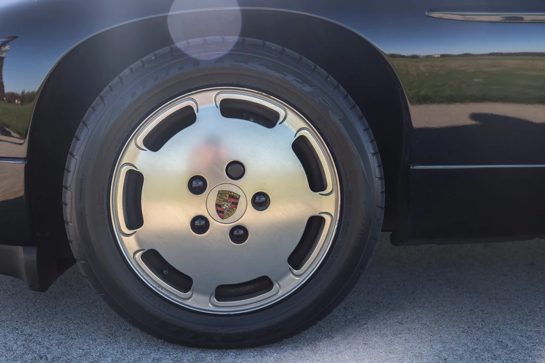 1989 Porsche 928 S4 - Image 30 of 31