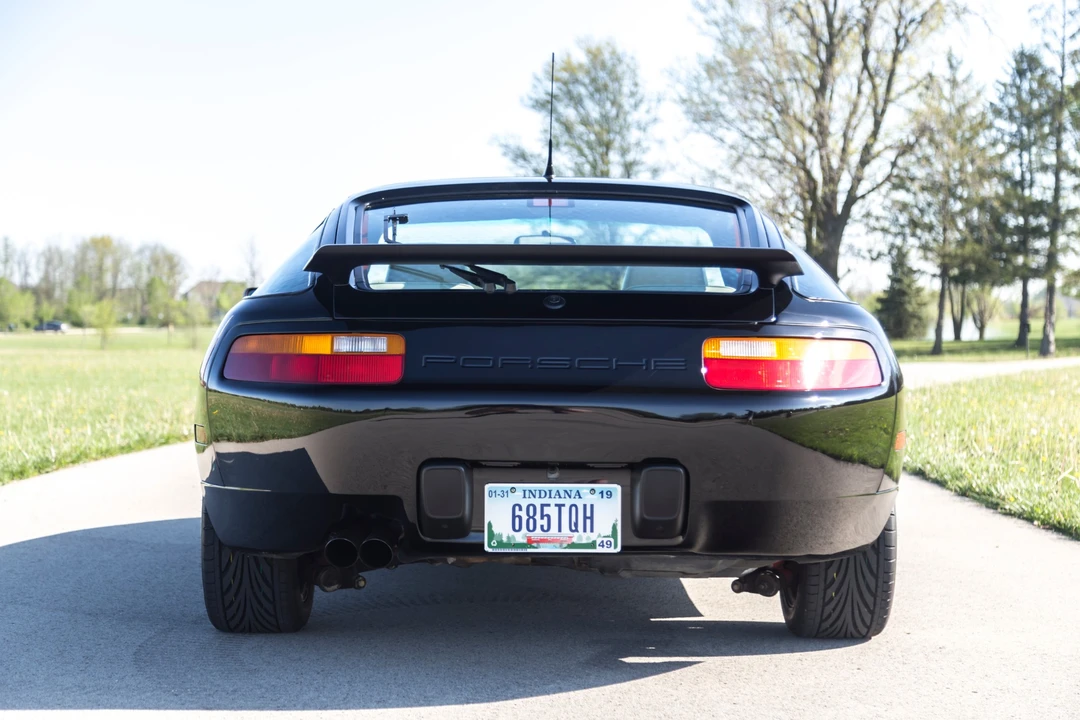 1989 Porsche 928 S4 - Image 12 of 31