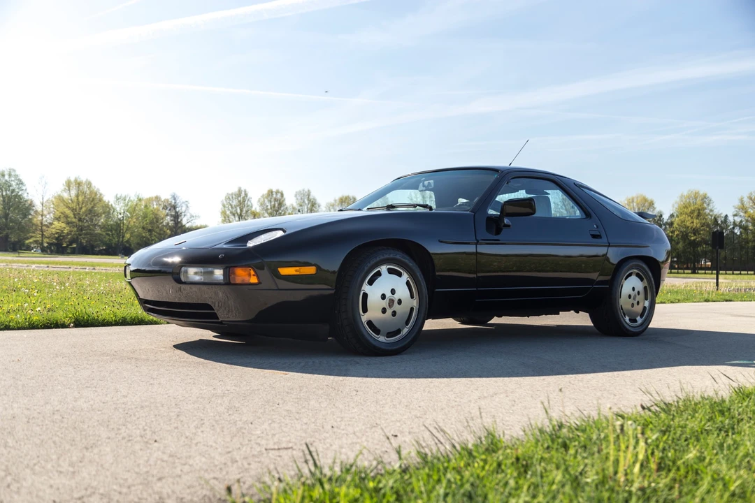 1989 Porsche 928 S4 - Image 19 of 31