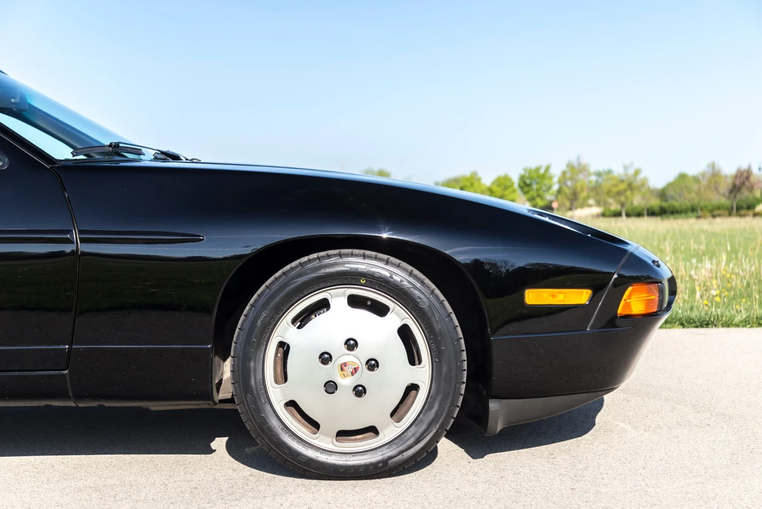 1989 Porsche 928 S4 - Image 27 of 31