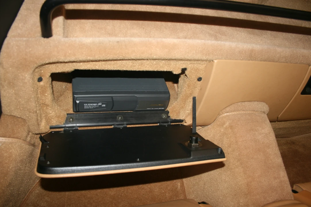 1993 Porsche 968 - Image 29 of 31