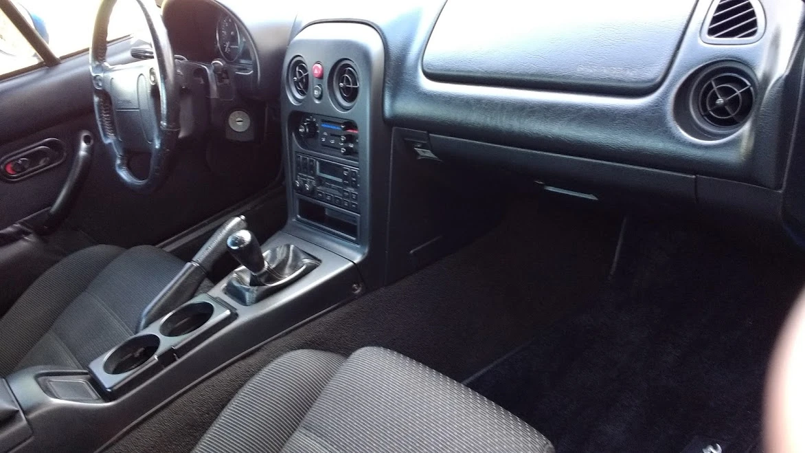1995 Mazda NA MX-5 Miata - Image 28 of 31