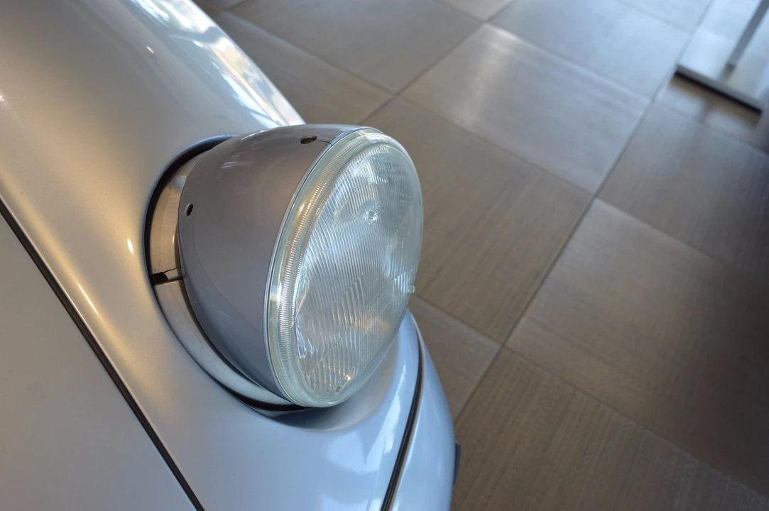 1995 Porsche 968 - Image 23 of 31
