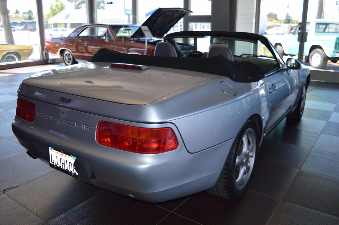 1995 Porsche 968 - Image 9 of 31