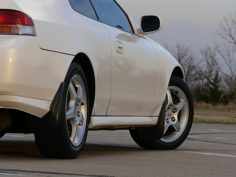 1998 Honda Prelude 5th Gen - Image 21 of 31
