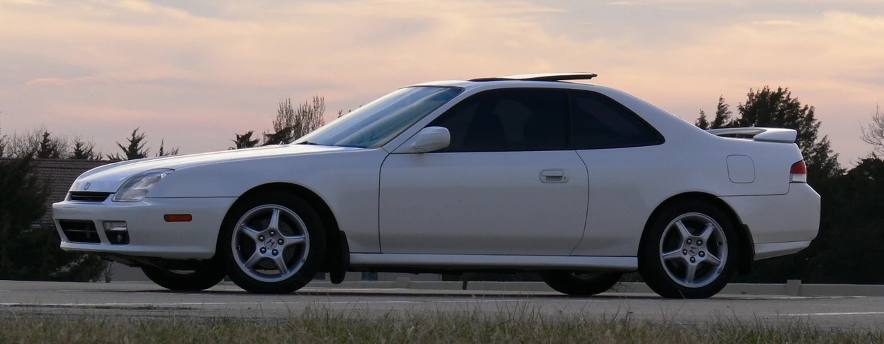 1998 Honda Prelude 5th Gen - Image 13 of 31