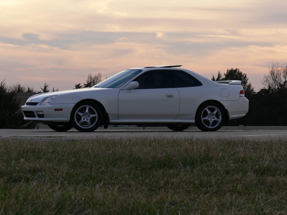 1998 Honda Prelude 5th Gen - Image 14 of 31