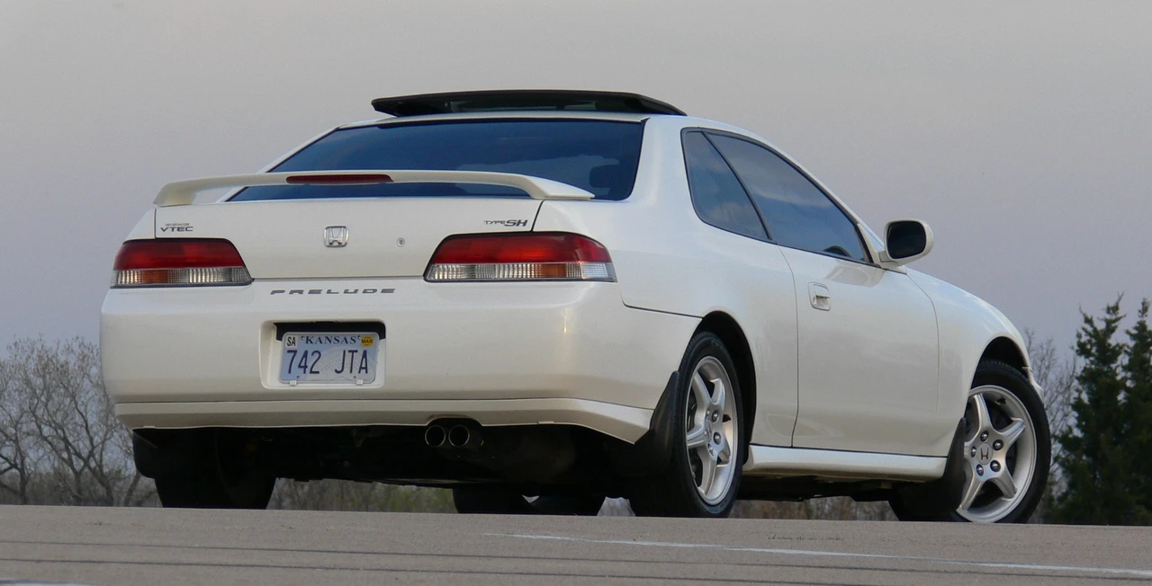 1998 Honda Prelude 5th Gen - Image 26 of 31