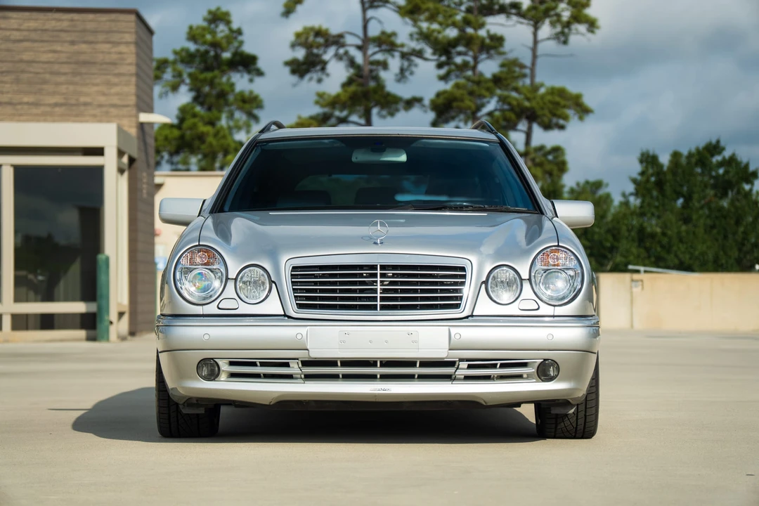 1998 Mercedes-Benz W210 E-Class - Image 2 of 31