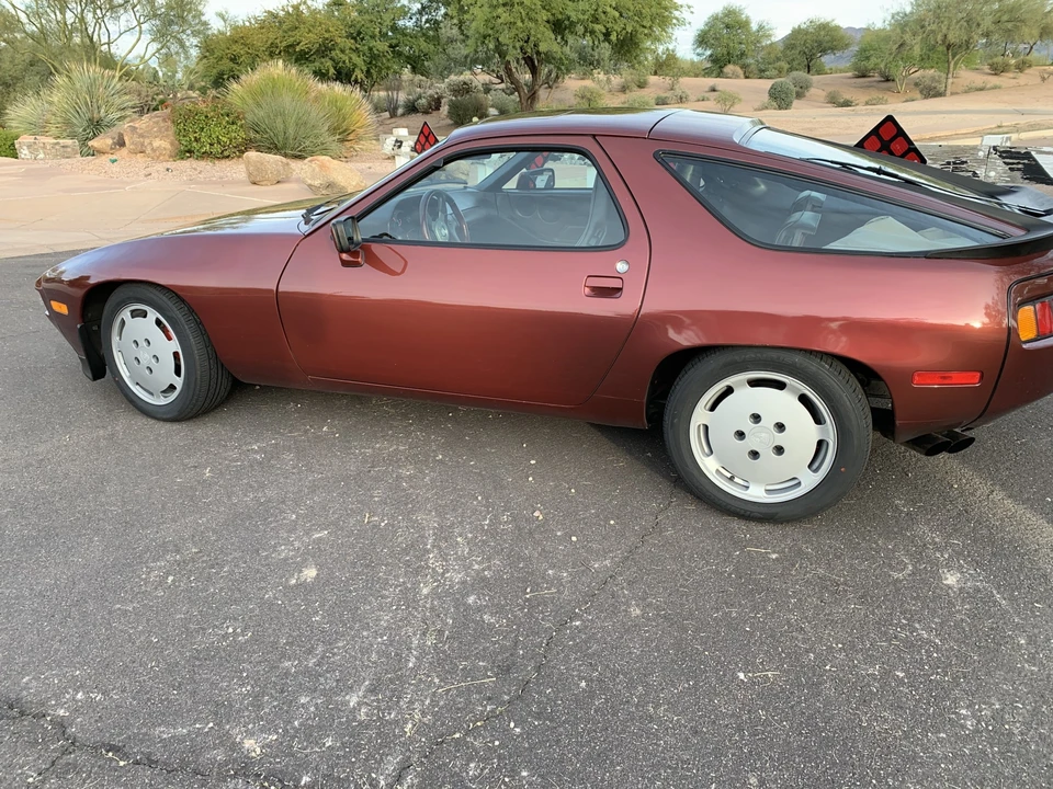 1986 Porsche 928 S - Image 6 of 31