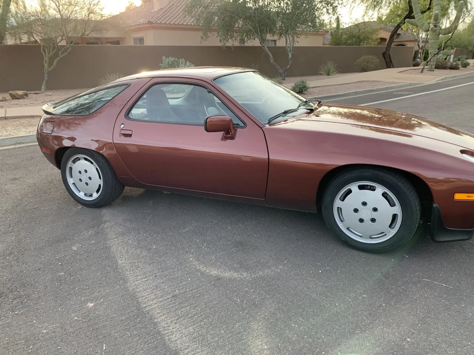 1986 Porsche 928 S - Image 12 of 31