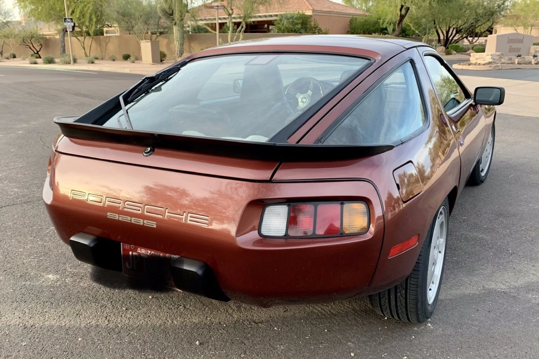 1986 Porsche 928 S - Image 10 of 31