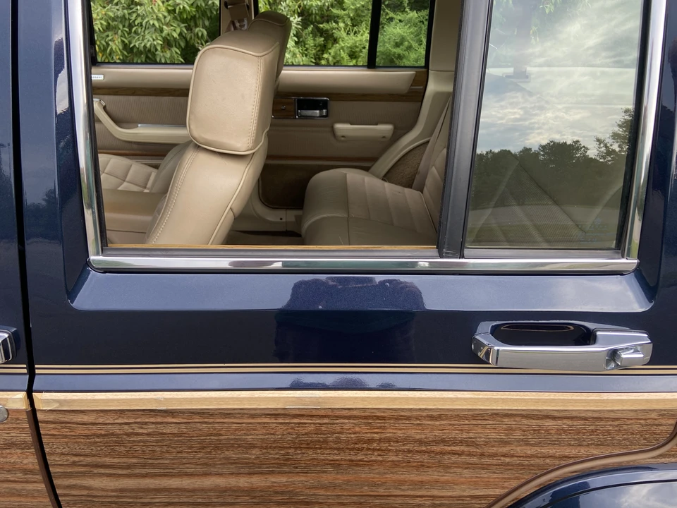 1990 Jeep XJ Wagoneer - Image 21 of 31