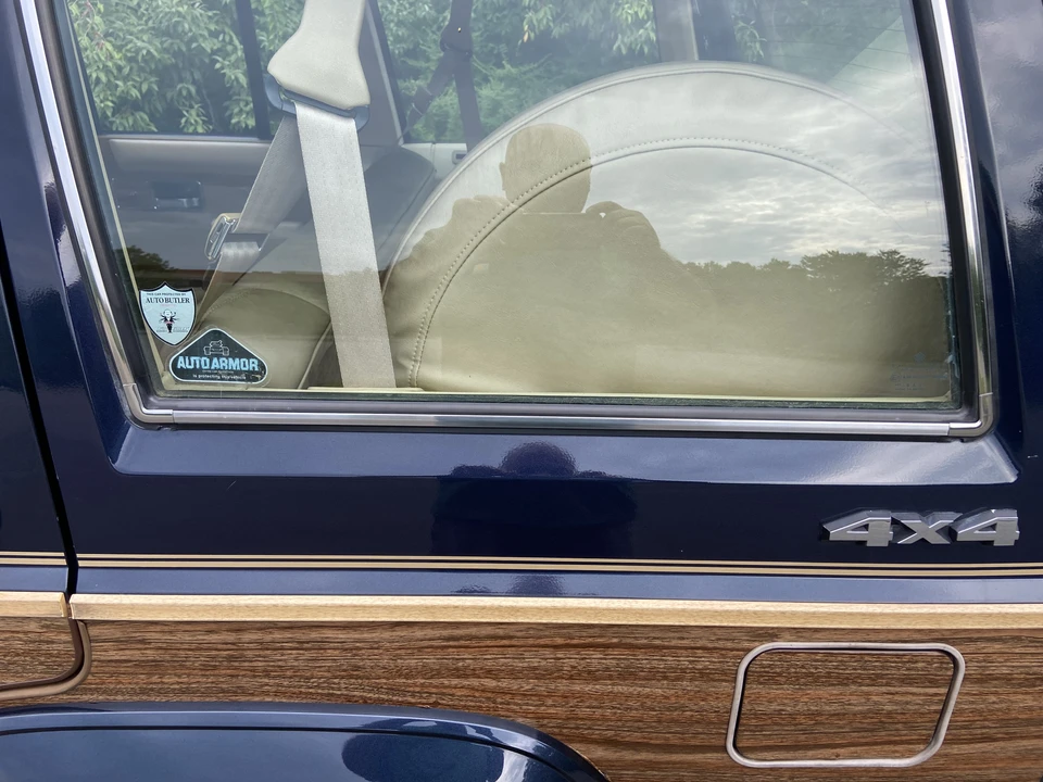 1990 Jeep XJ Wagoneer - Image 20 of 31